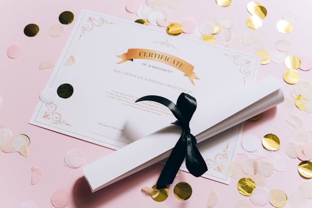Diplomi, sertifikāti